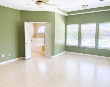 17202 Desert Maize Lane - Photo Thumbnail 7