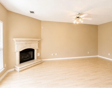 17202 Desert Maize Lane - Photo Thumbnail 5
