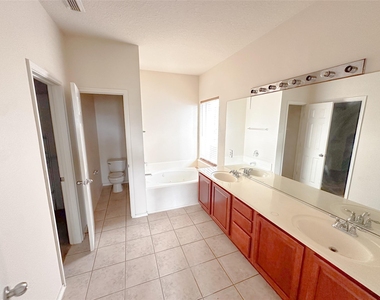 3054 Orchard Vale Drive - Photo Thumbnail 8