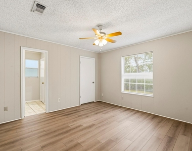 3809 Wood Sorrel Drive - Photo Thumbnail 6