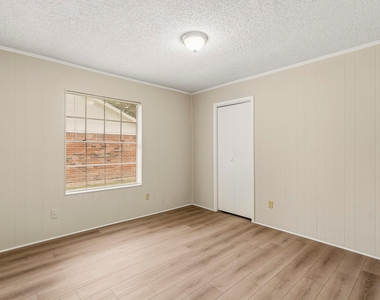 3809 Wood Sorrel Drive - Photo Thumbnail 10