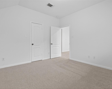 3314 Crimson Maple Court - Photo Thumbnail 32