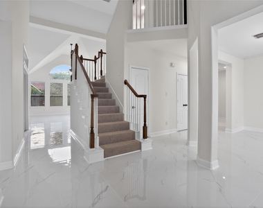 3314 Crimson Maple Court - Photo Thumbnail 3