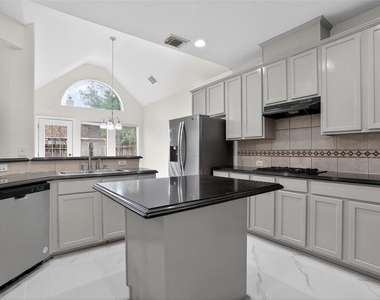3314 Crimson Maple Court - Photo Thumbnail 25