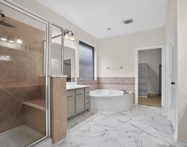 3314 Crimson Maple Court - Photo Thumbnail 36