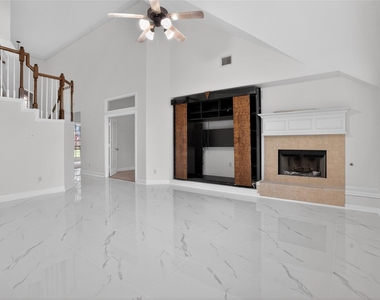 3314 Crimson Maple Court - Photo Thumbnail 8
