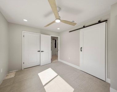 5927 Easter Street - Photo Thumbnail 6