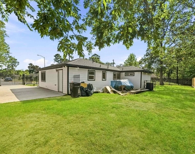 5927 Easter Street - Photo Thumbnail 10
