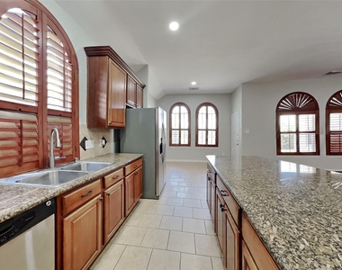 20743 Oakhurst Park Drive - Photo Thumbnail 3