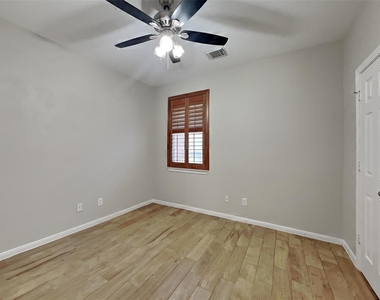 20743 Oakhurst Park Drive - Photo Thumbnail 14