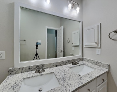 20743 Oakhurst Park Drive - Photo Thumbnail 17