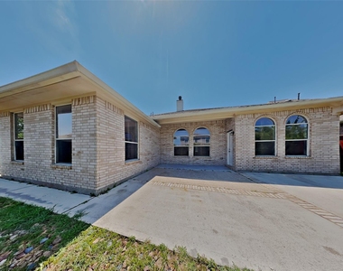 20743 Oakhurst Park Drive - Photo Thumbnail 21