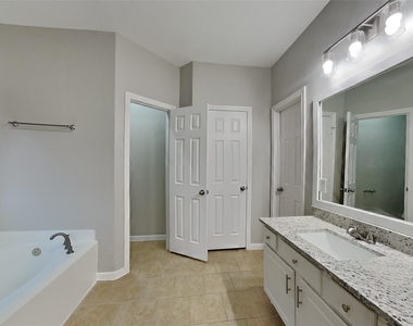 20743 Oakhurst Park Drive - Photo Thumbnail 9