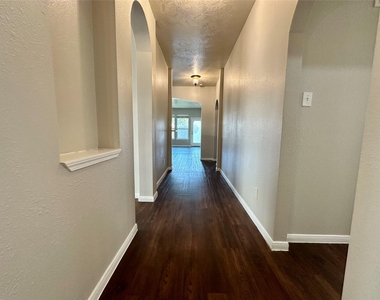 19011 Spring Meadows Lane - Photo Thumbnail 8