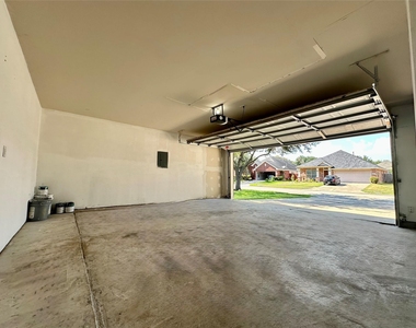 19011 Spring Meadows Lane - Photo Thumbnail 33