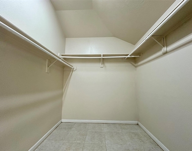19011 Spring Meadows Lane - Photo Thumbnail 31