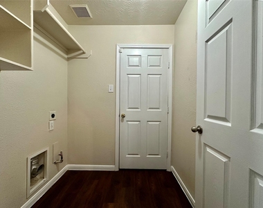 19011 Spring Meadows Lane - Photo Thumbnail 32