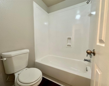 19011 Spring Meadows Lane - Photo Thumbnail 14