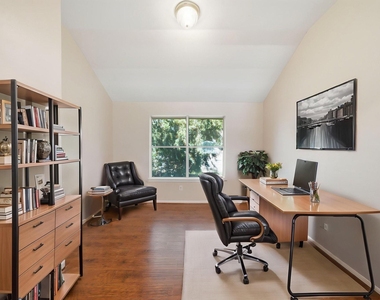 14715 Plains River Drive - Photo Thumbnail 10