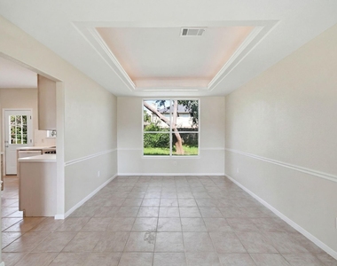 14715 Plains River Drive - Photo Thumbnail 5
