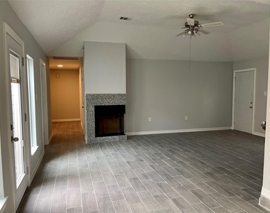 9415 Westacre Place - Photo Thumbnail 2