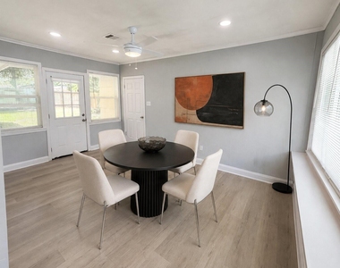 6010 Ridgeway Drive - Photo Thumbnail 2