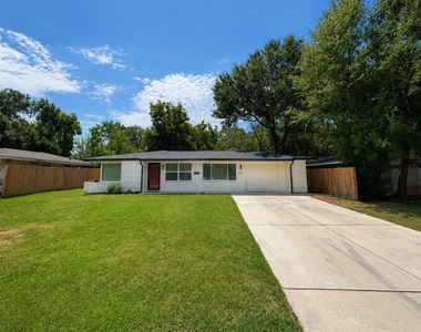 6010 Ridgeway Drive - Photo Thumbnail 15