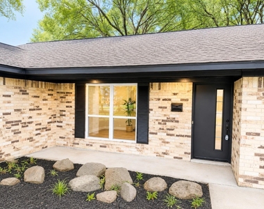 1815 Brumbelow Street - Photo Thumbnail 1