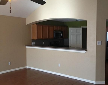 29027 Fox Fountain Lane - Photo Thumbnail 4