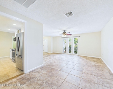 1523 Breese Street Ne - Photo Thumbnail 4