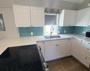 210 Sandpiper Drive - Photo Thumbnail 4