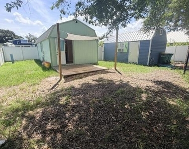 210 Sandpiper Drive - Photo Thumbnail 10