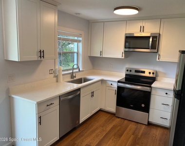 3247 Galleon Avenue Ne - Photo Thumbnail 6