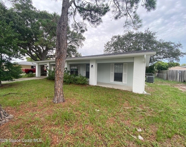 3247 Galleon Avenue Ne - Photo Thumbnail 2