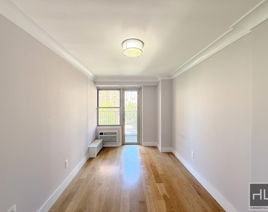 West 93 Street - Photo Thumbnail 2