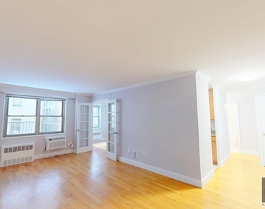 West 97th Street - Photo Thumbnail 1