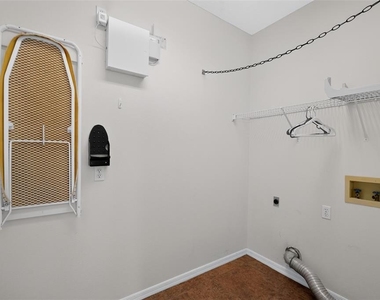 1850 Sandy Knoll Circle N - Photo Thumbnail 41