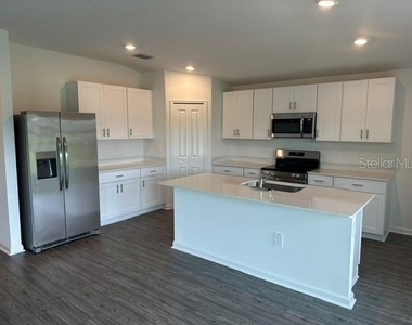4593 Sw 81st Loop - Photo Thumbnail 11