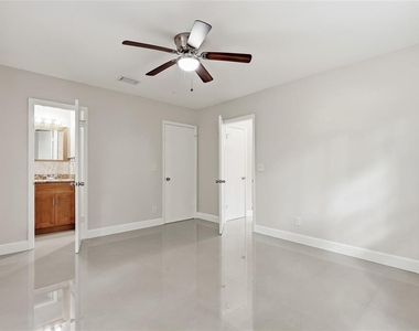 8808 W Broad Street - Photo Thumbnail 21