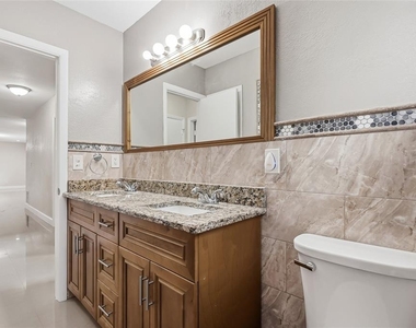 8808 W Broad Street - Photo Thumbnail 27