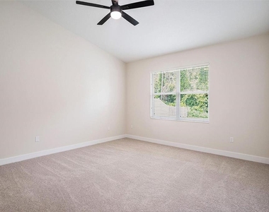 16909 Falconridge Road - Photo Thumbnail 10