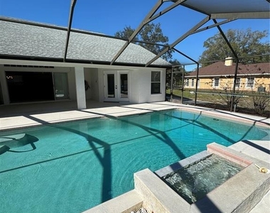 7565 Jomel Drive - Photo Thumbnail 8