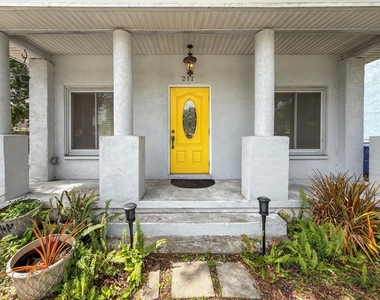 211 E 131st Avenue - Photo Thumbnail 2
