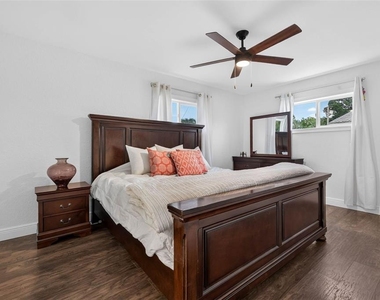 1667 N Dakota Avenue Ne - Photo Thumbnail 15