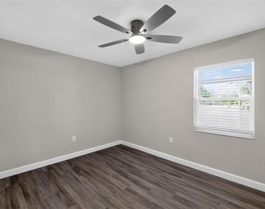 3701 Feather Drive - Photo Thumbnail 21