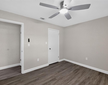 3701 Feather Drive - Photo Thumbnail 26