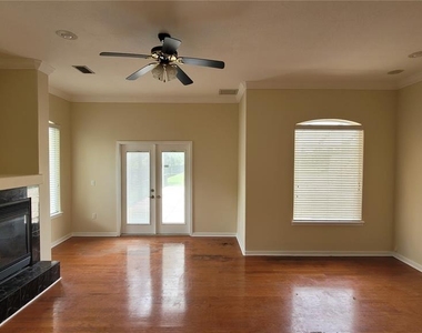 13503 Lake Cawood Drive - Photo Thumbnail 10