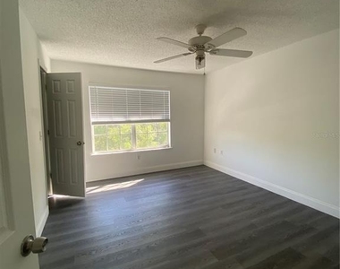 1229 Bermuda Lakes Lane - Photo Thumbnail 7