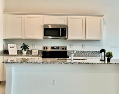 2652 Buttercup Avenue - Photo Thumbnail 1