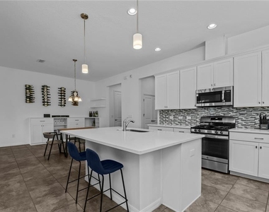 9184 Olmo Court - Photo Thumbnail 7
